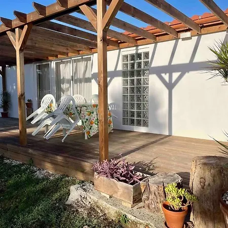 2 Ensuite Bedrooms And Saltwater Pool Holiday home