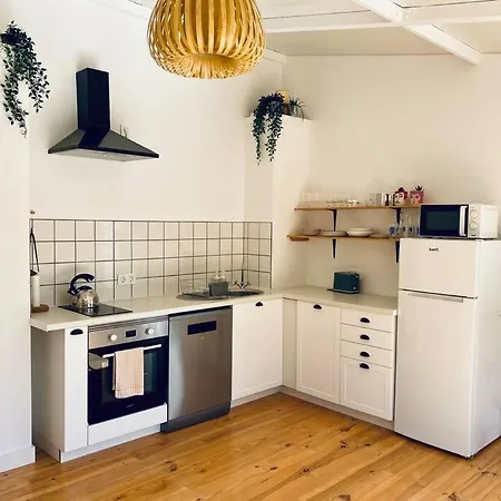2 Ensuite Bedrooms And Saltwater Pool Holiday home